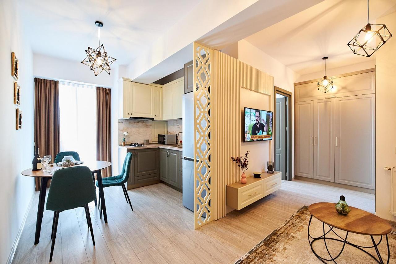Uptown Apartments Iasi Exterior photo